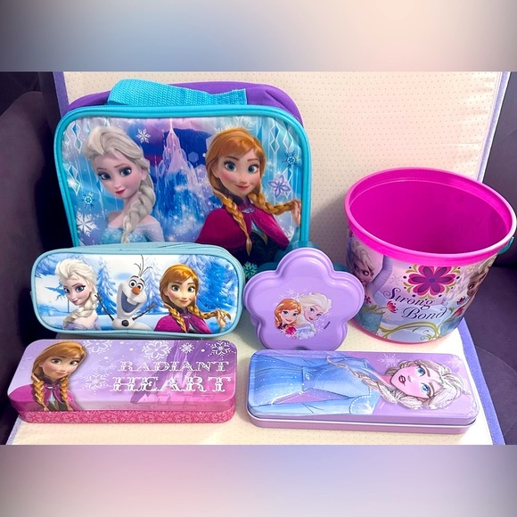 Disney Frozen Gift Bundle ⛄️ - Picture 4 of 12